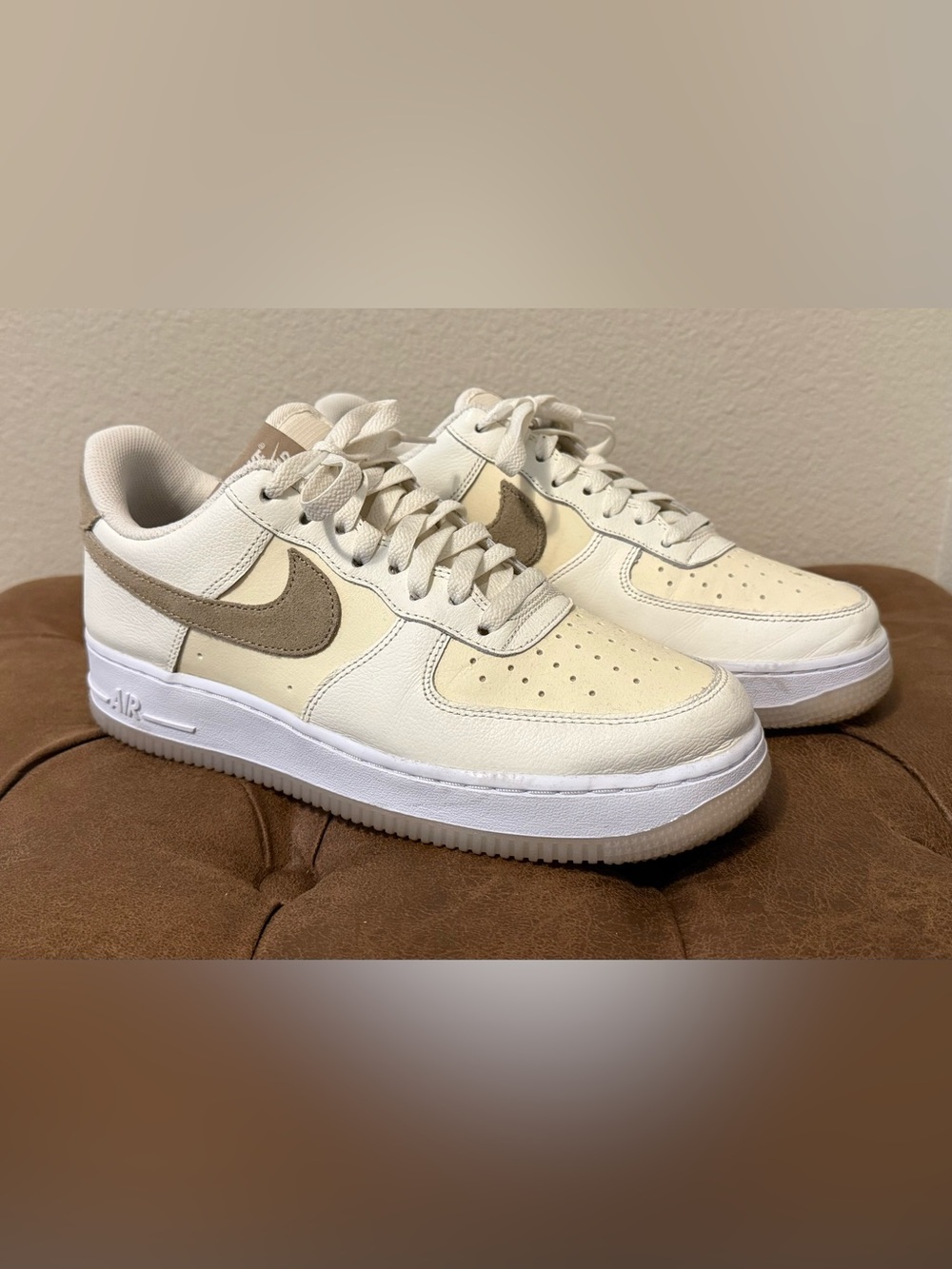 Nike Men’s Air Force 1 Low '07 LV8, US Size 8.0, Coconut Milk Khaki
